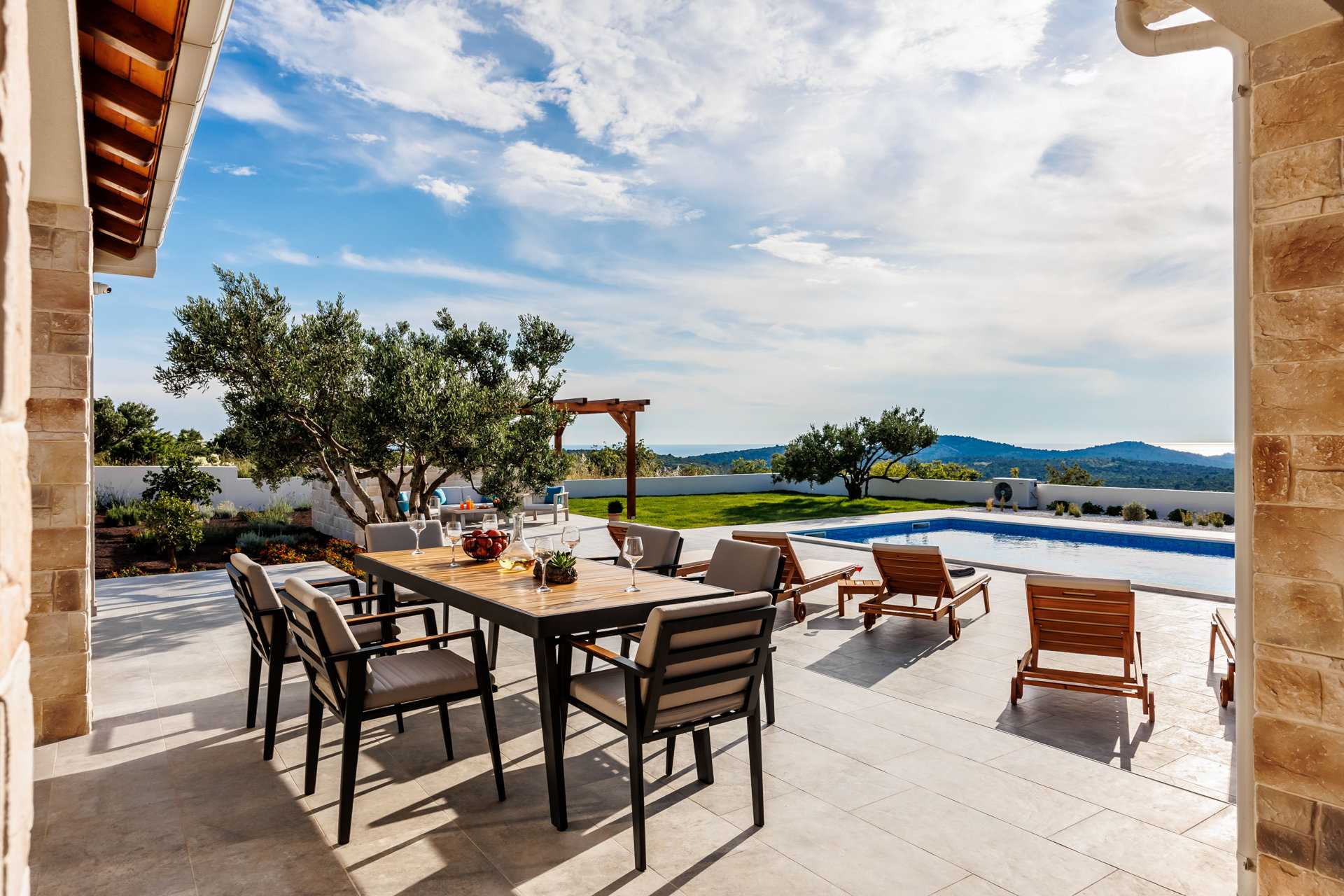 Villa Volare with Pool