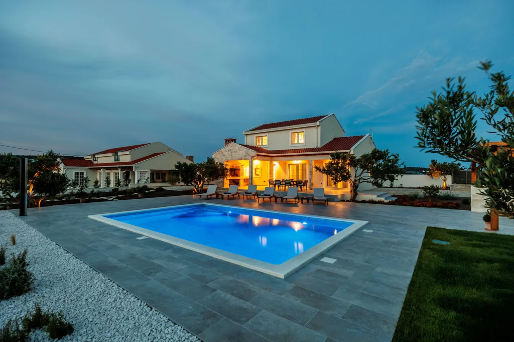 Villa Volare s bazenom