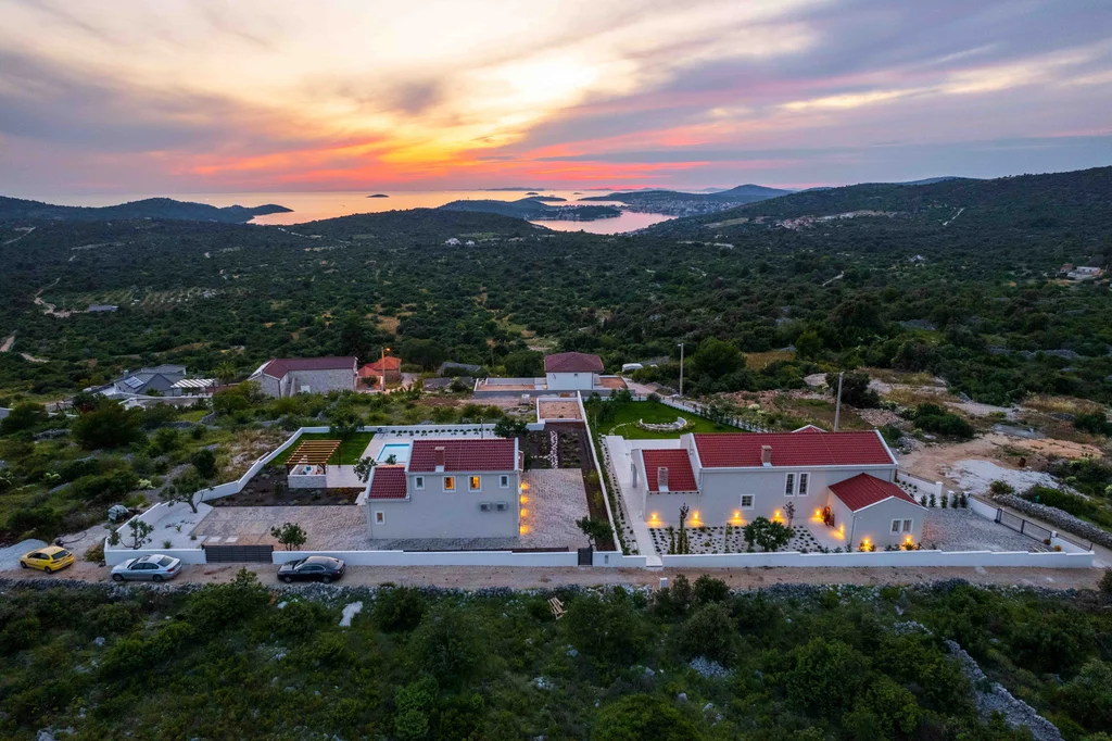 Villa Volare s bazenom