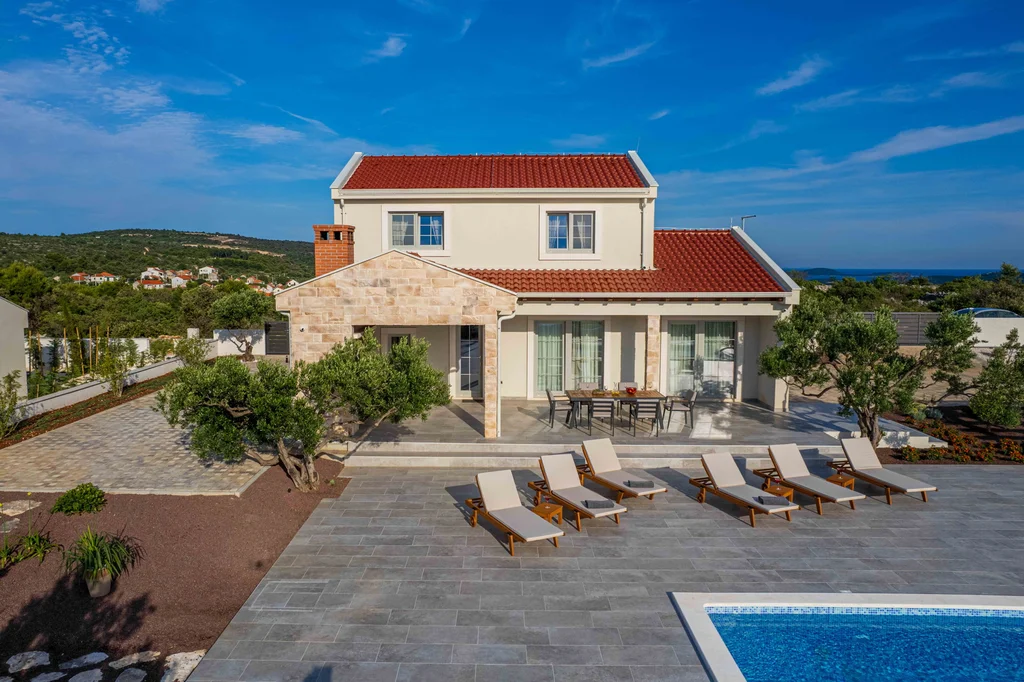 Villa Volare s bazenom
