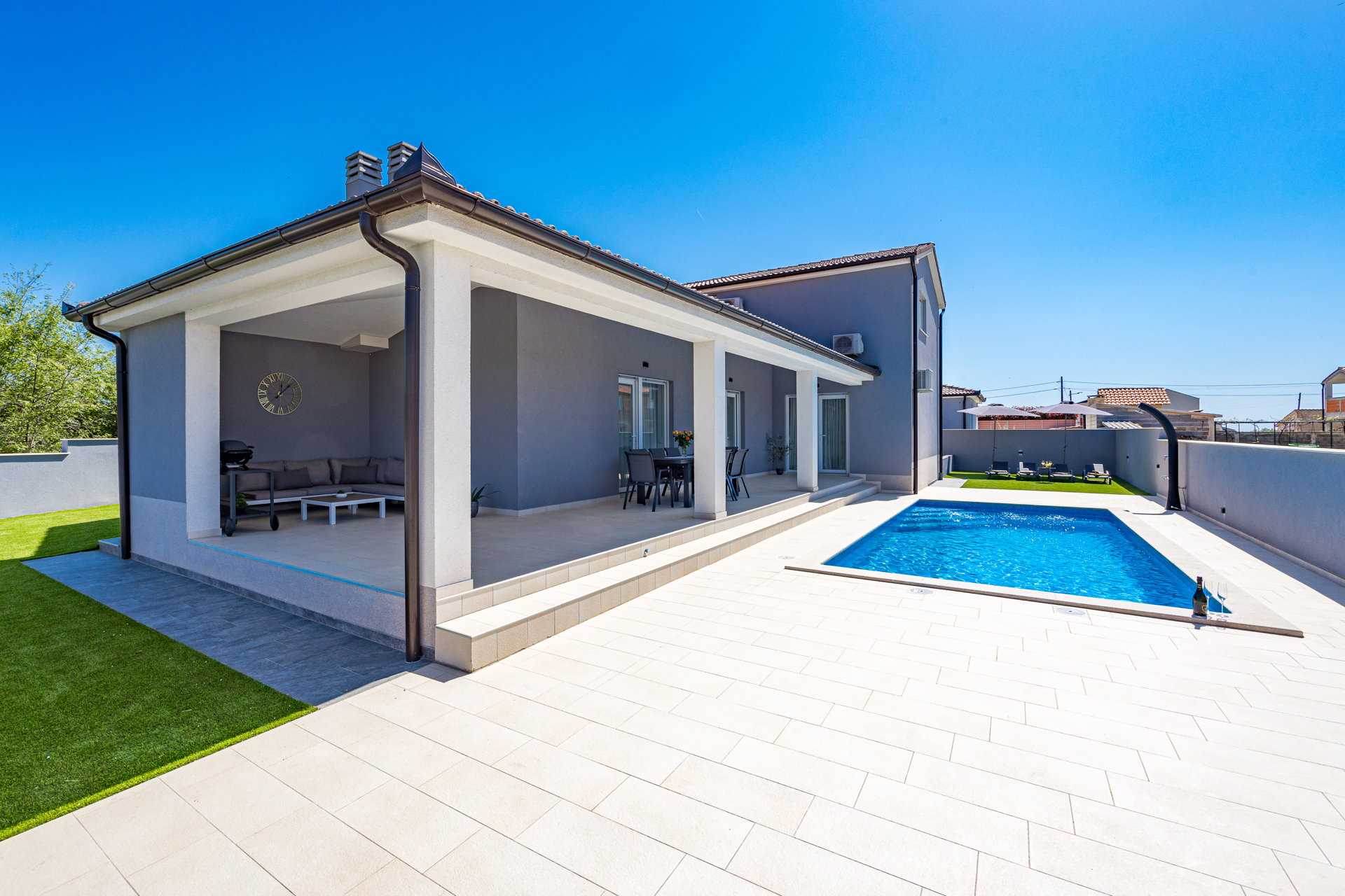 Villa Peony Grace s bazenom