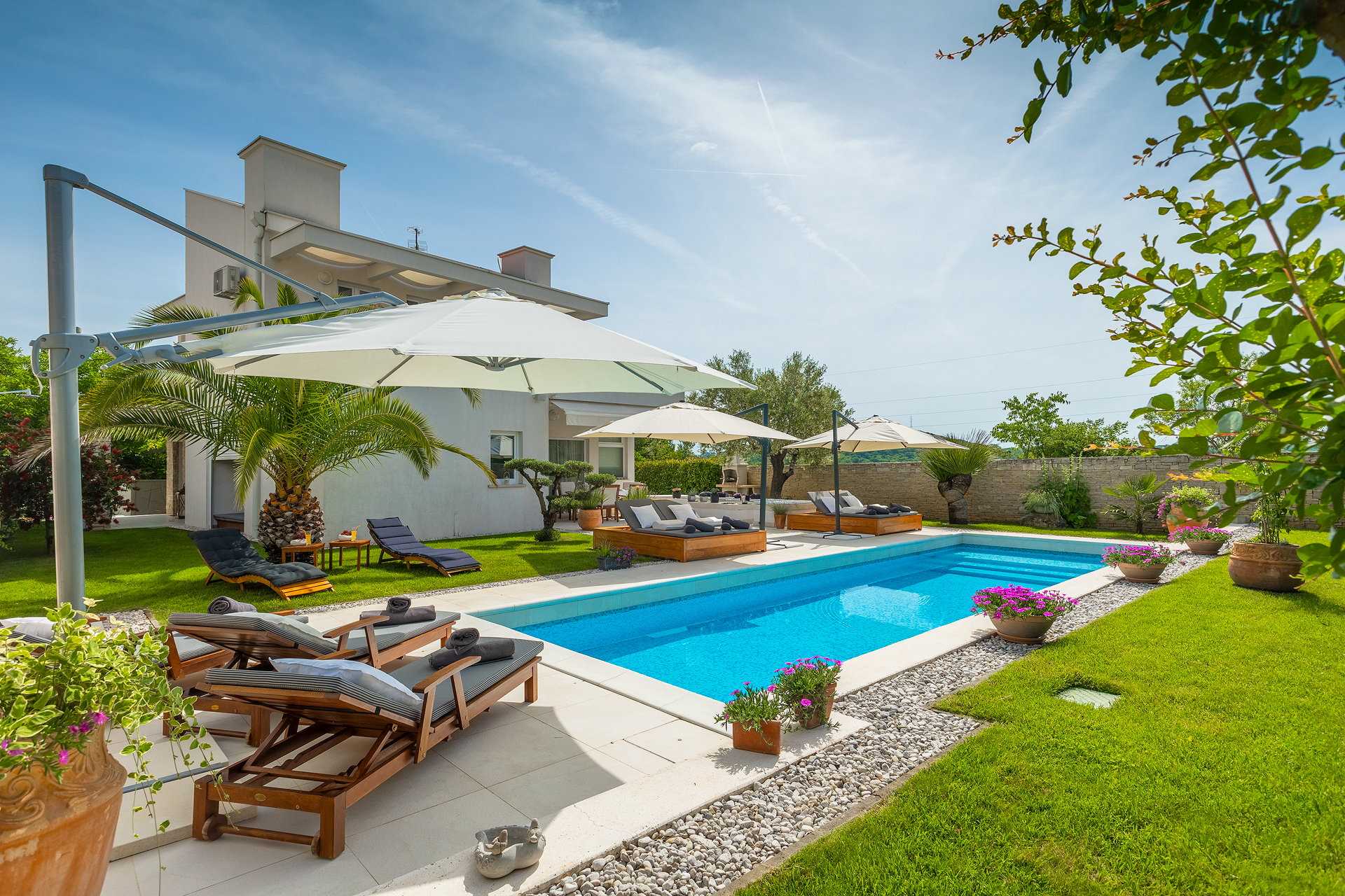 Villa Jardin Blanc with Pool