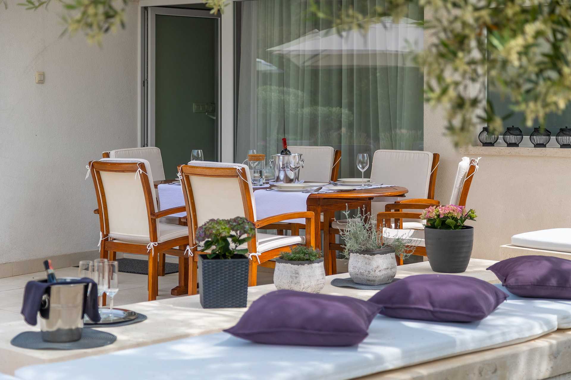 Villa Jardin Blanc with Pool