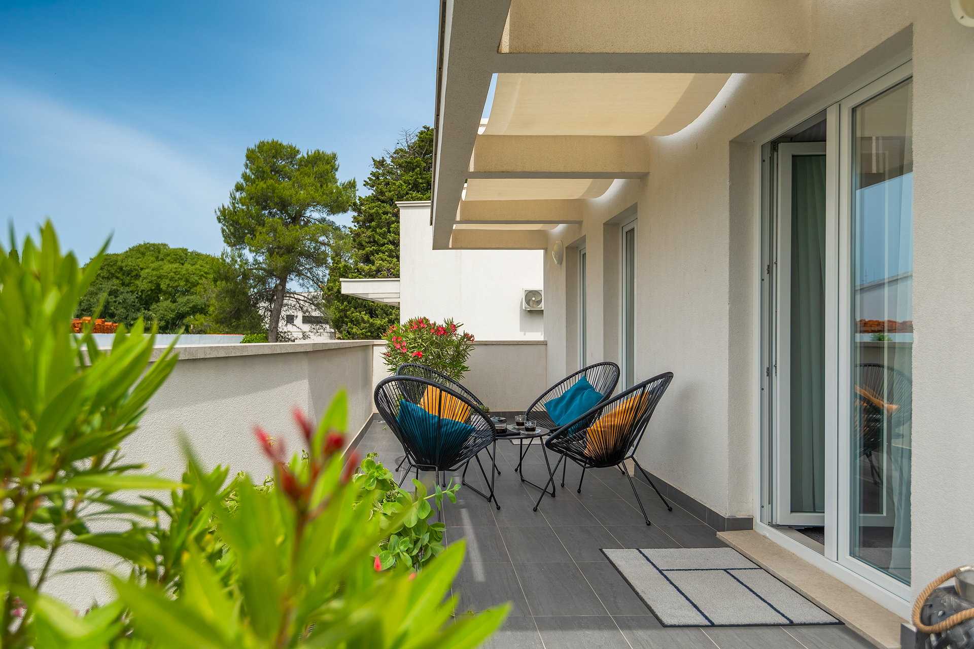 Villa Jardin Blanc with Pool