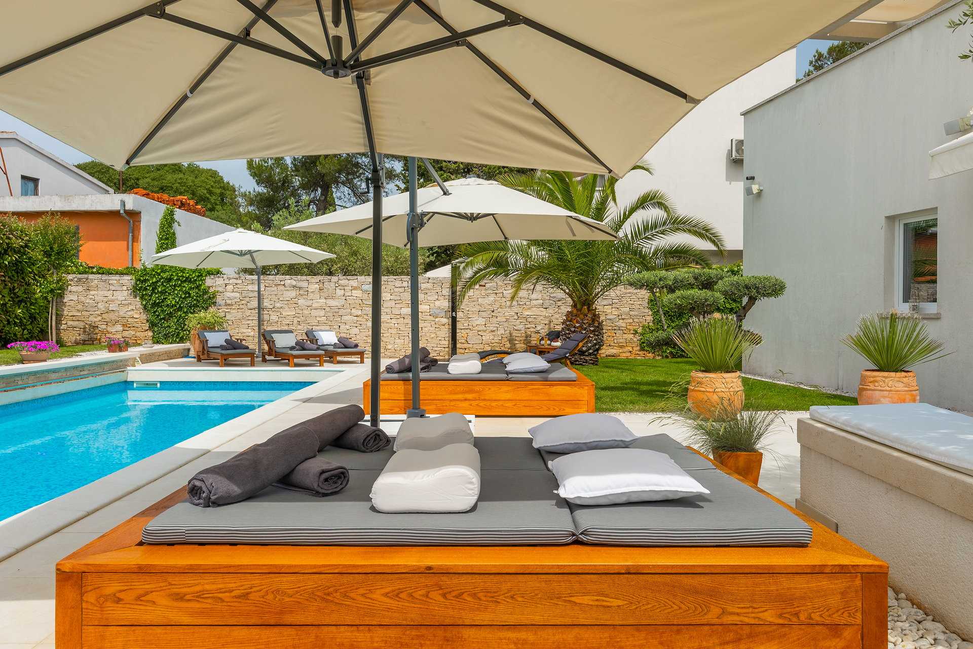 Villa Jardin Blanc with Pool
