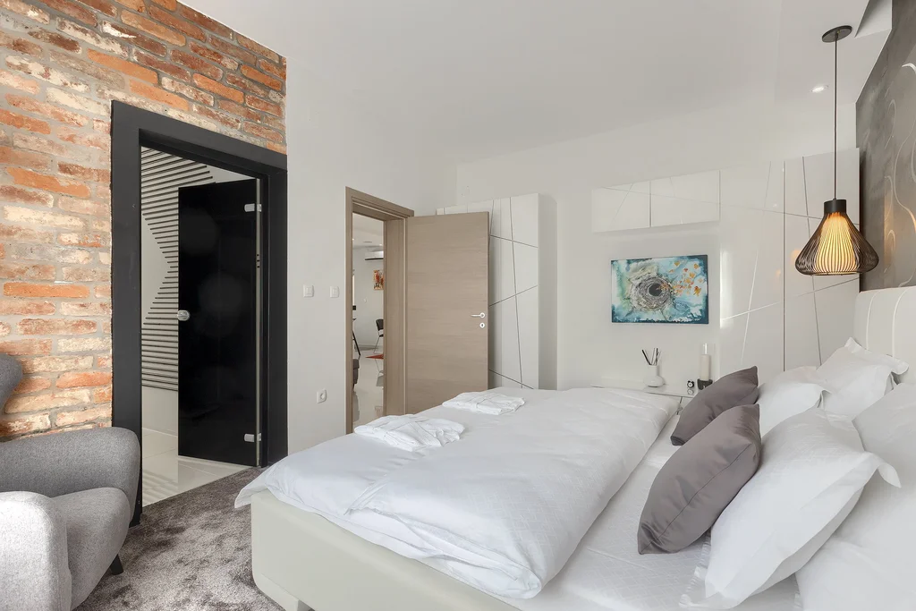 Modern Villa with Pool and Sauna in Rovinjsko Selo