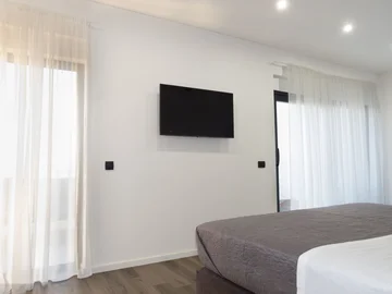 Spacious Villa Retreat in Viškovo