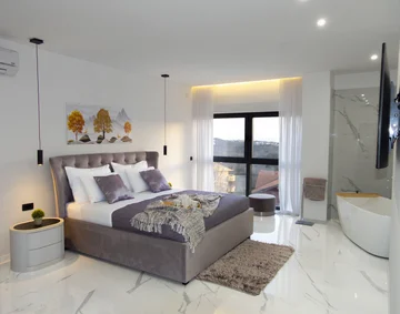 Spacious Villa Retreat in Viškovo