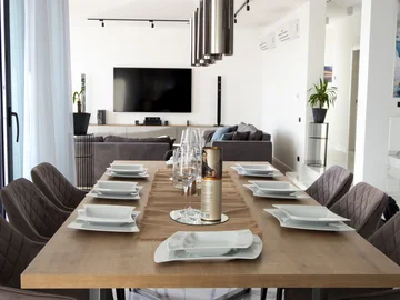 Spacious Villa Retreat in Viškovo