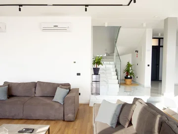 Spacious Villa Retreat in Viškovo