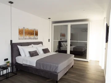 Spacious Villa Retreat in Viškovo