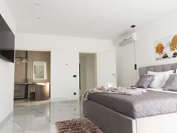 Spacious Villa Retreat in Viškovo