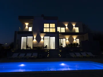 Spacious Villa Retreat in Viškovo