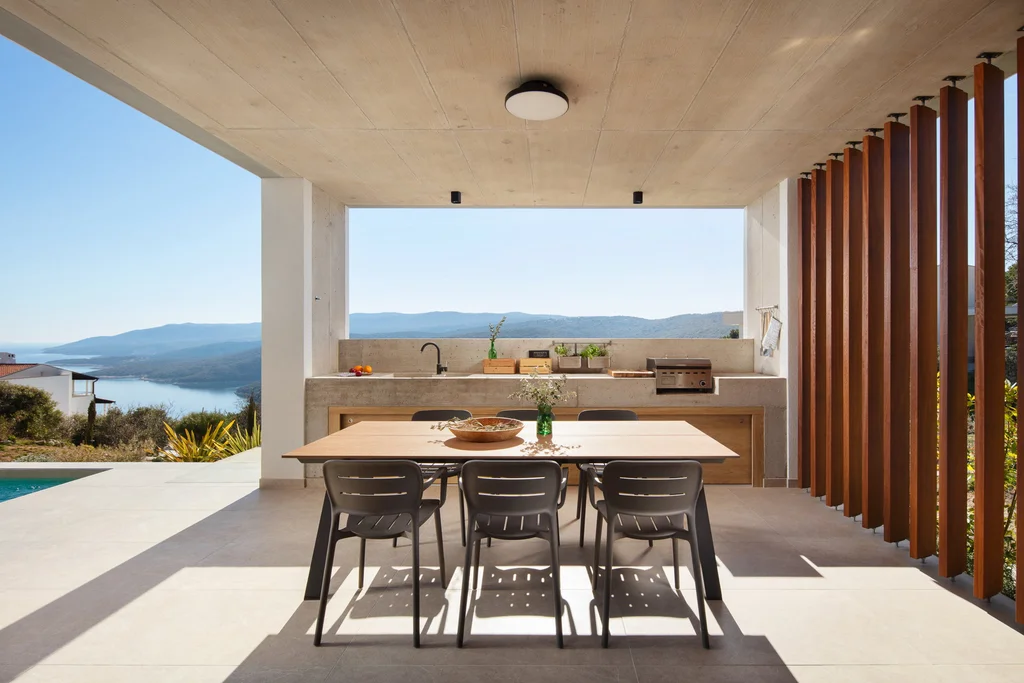 Modern Seaside Villa with Pool in Labin