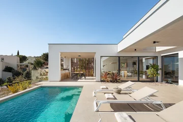 Modern Seaside Villa with Pool in Labin