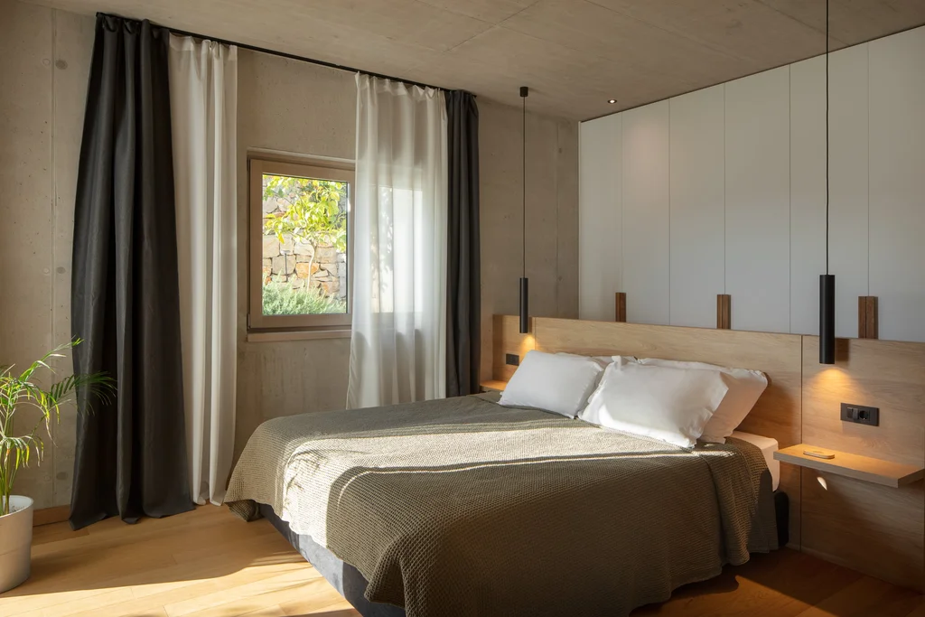 Modern Seaside Villa with Pool in Labin