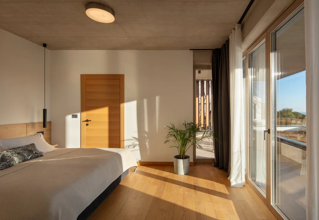 Modern Seaside Villa with Pool in Labin