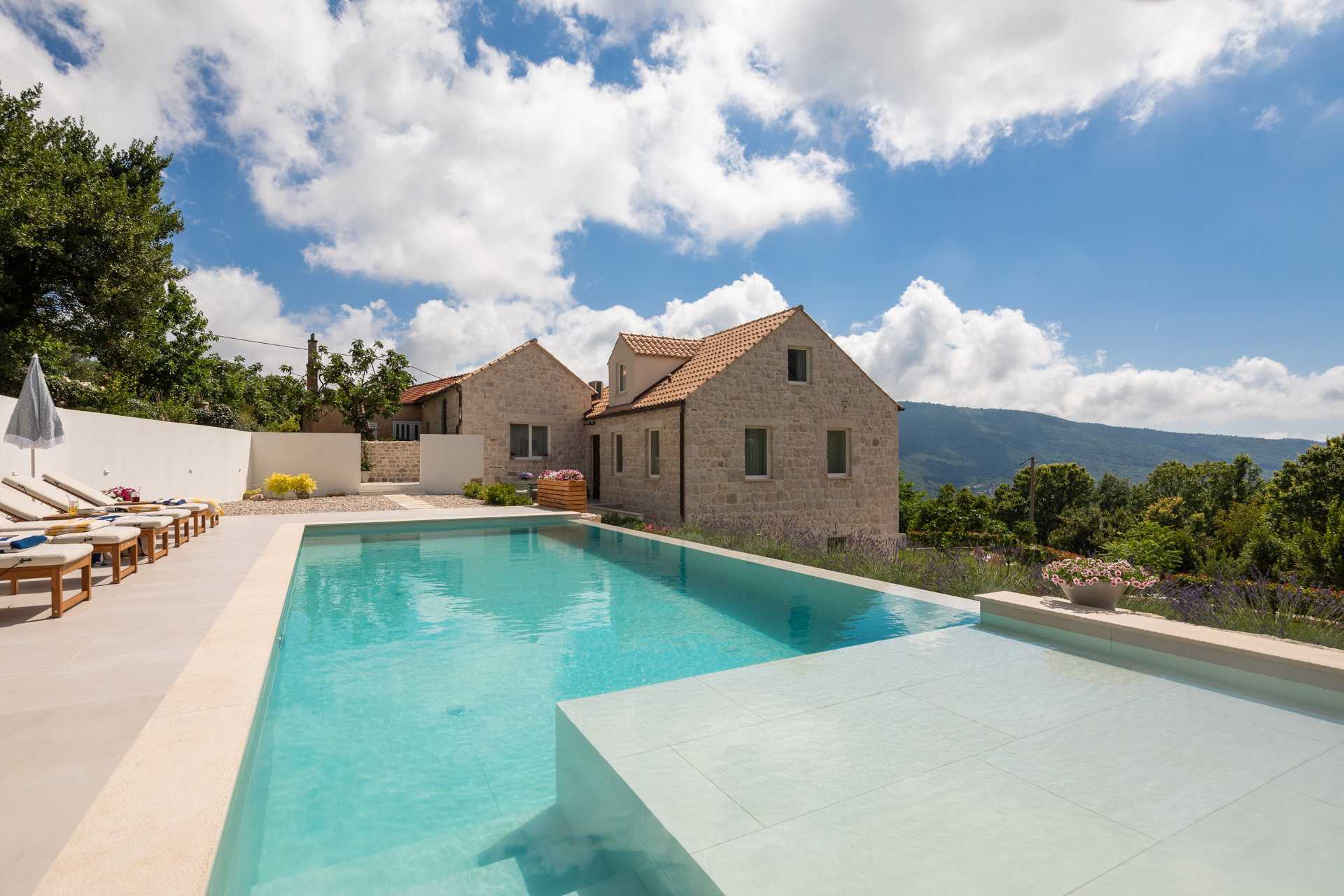 Villa Paradis Vert mit Pool