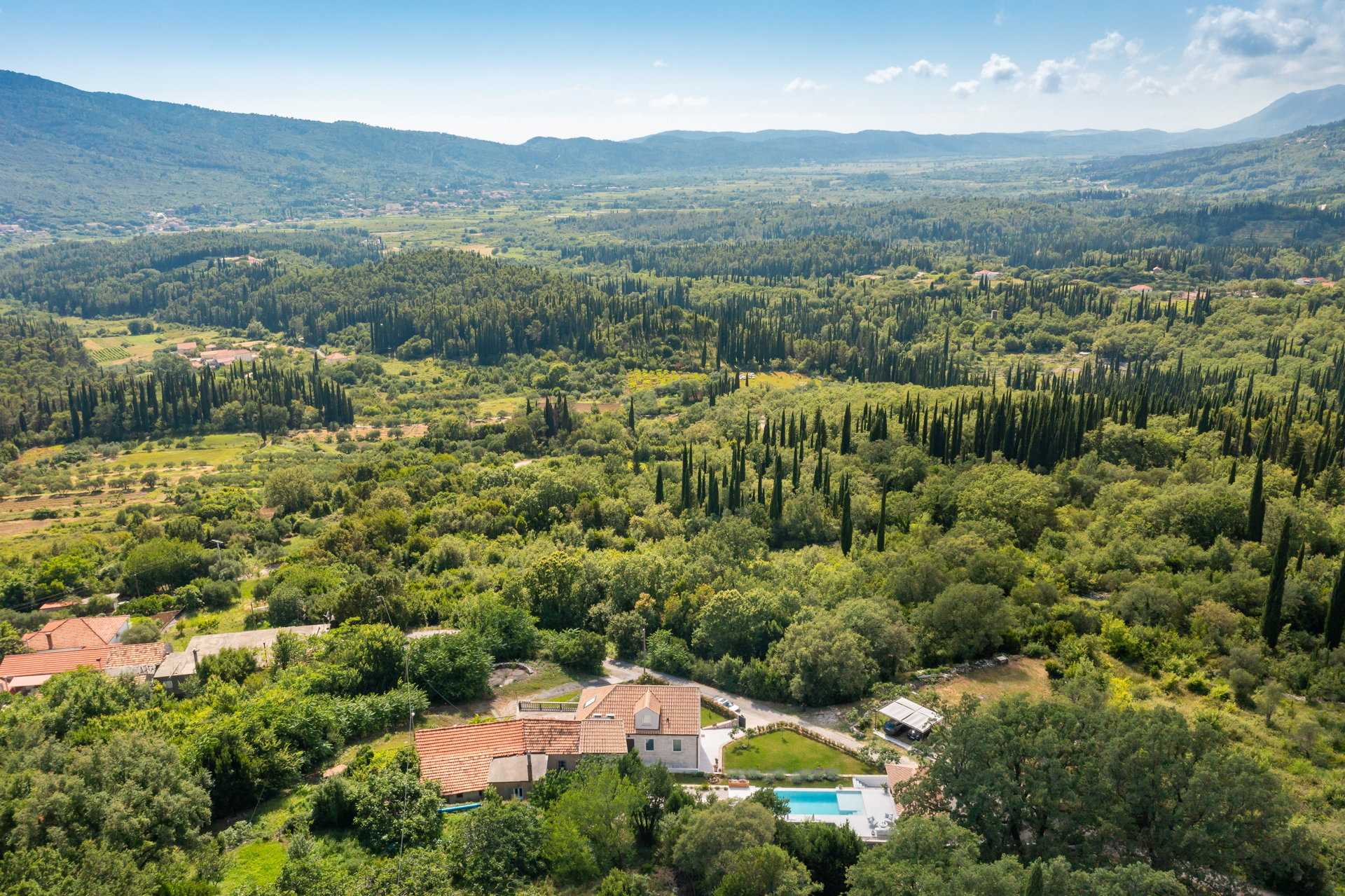 Villa Paradis Vert mit Pool
