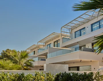 Modern Seafront Villa with Pool in Trogir