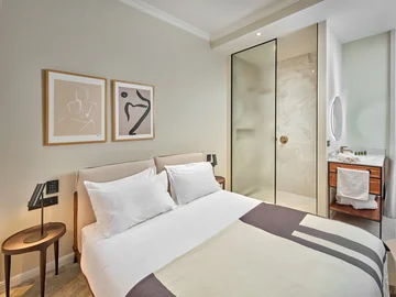 Modern Seafront Villa with Pool in Trogir