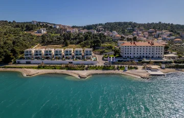 Modern Seafront Villa with Pool in Trogir