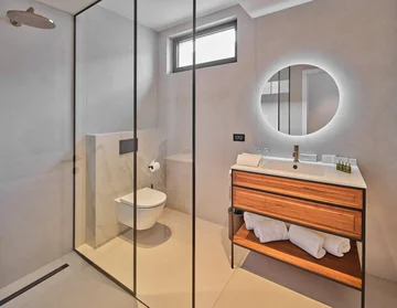 Contemporary Villa with Pool in Trogir