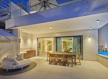 Coastal Five-Bedroom Villa with Pool in Trogir