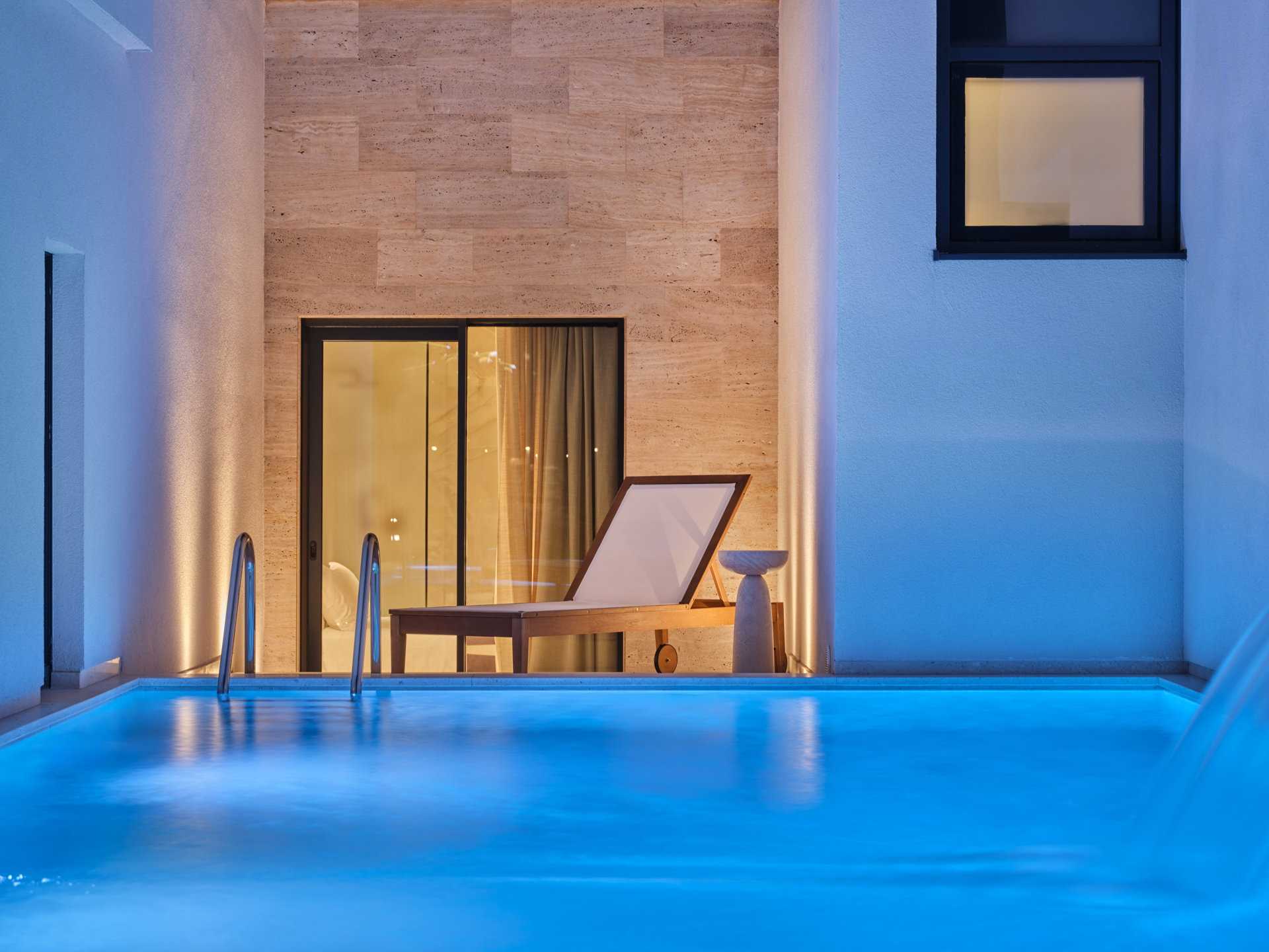 Luxury Villa Lunea with Pool III