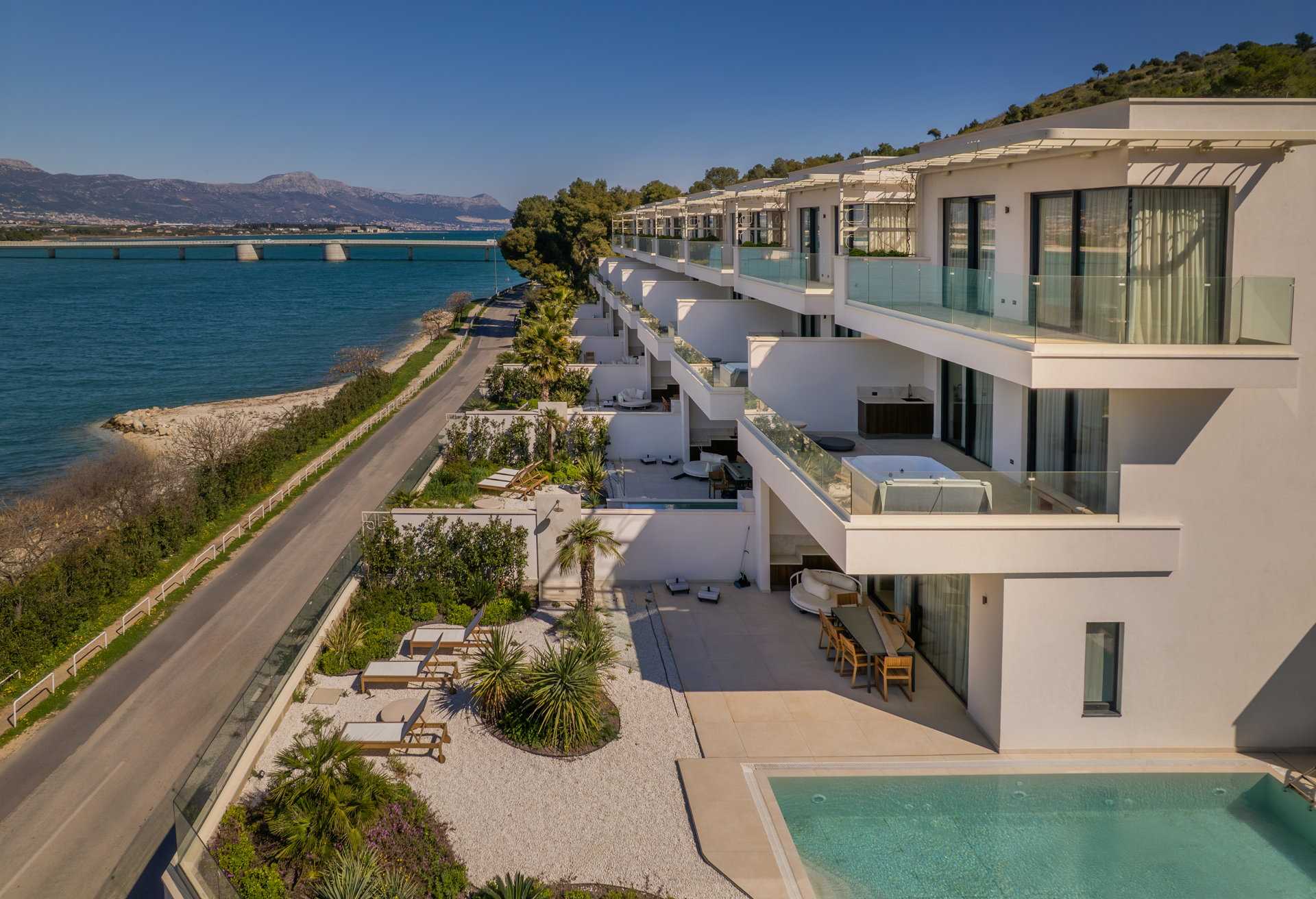 Luxury Villa Lunea with Pool III