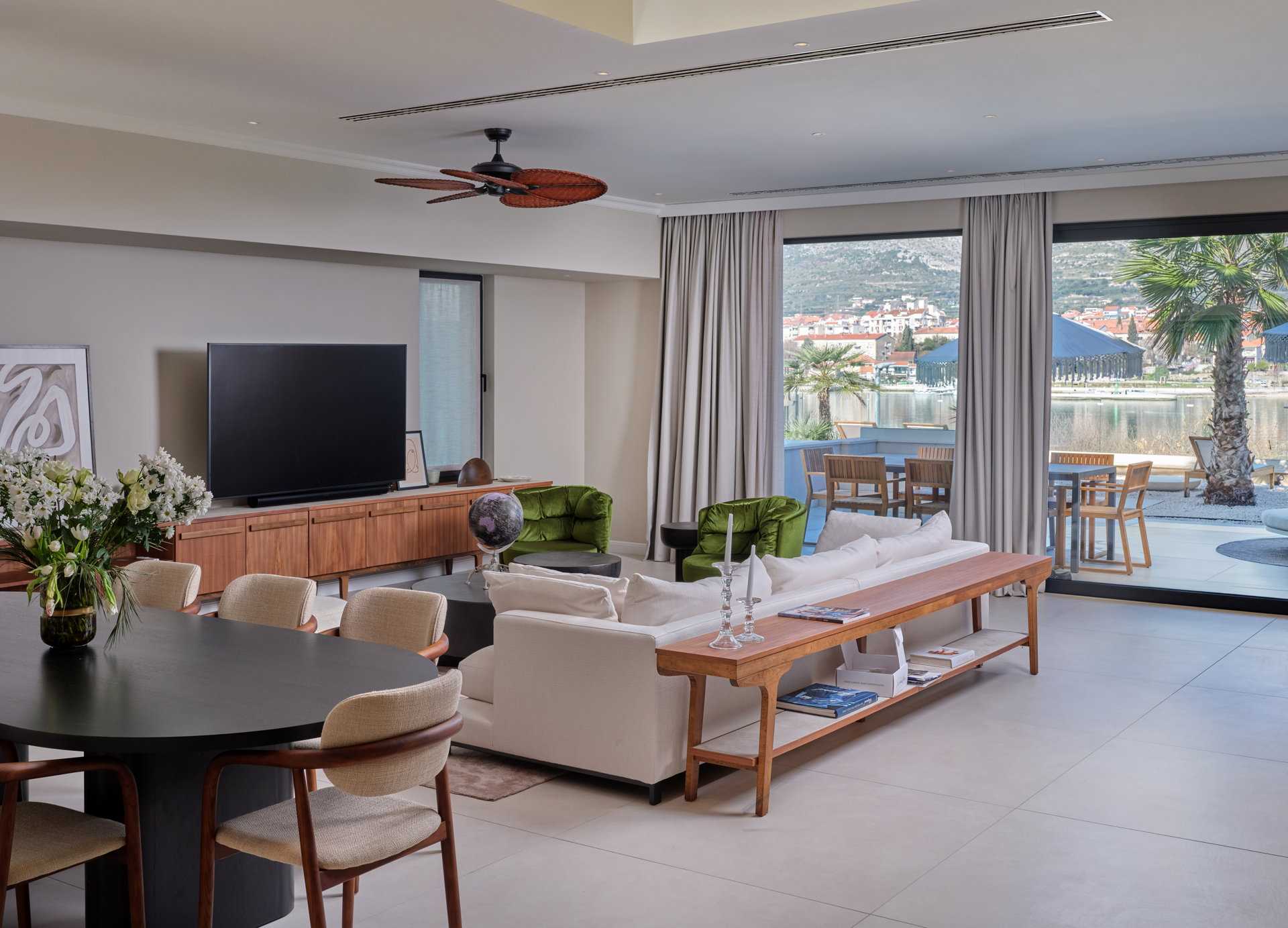 Luxury Villa Lunea with Pool IV