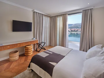 Contemporary Seaside Villa with Pool in Trogir