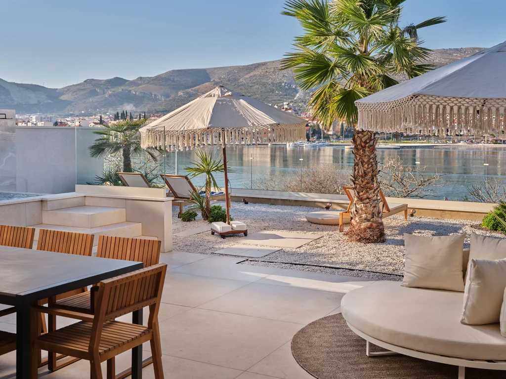 Modern Beachfront Villa with Pool in Trogir