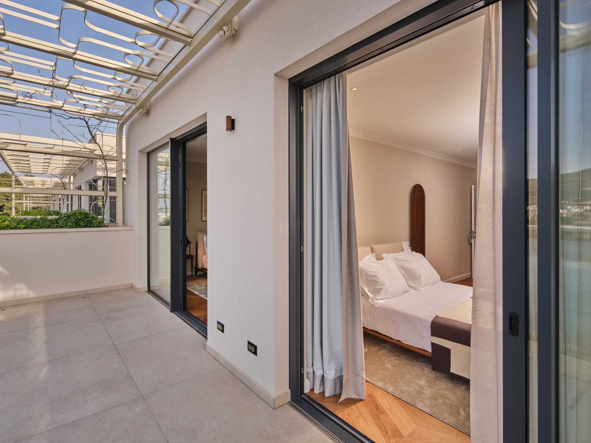 Luxury Villa Lunea with Pool VI