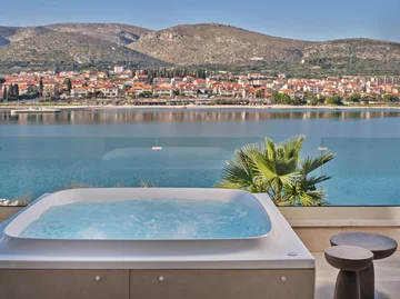 Modern Seaside Villa with Pool in Trogir