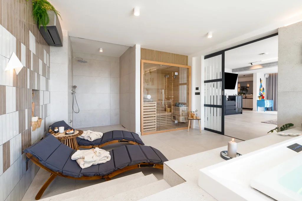 Modern Hilltop Villa with Pool in Podstrana