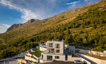 Modern Hilltop Villa with Pool in Podstrana