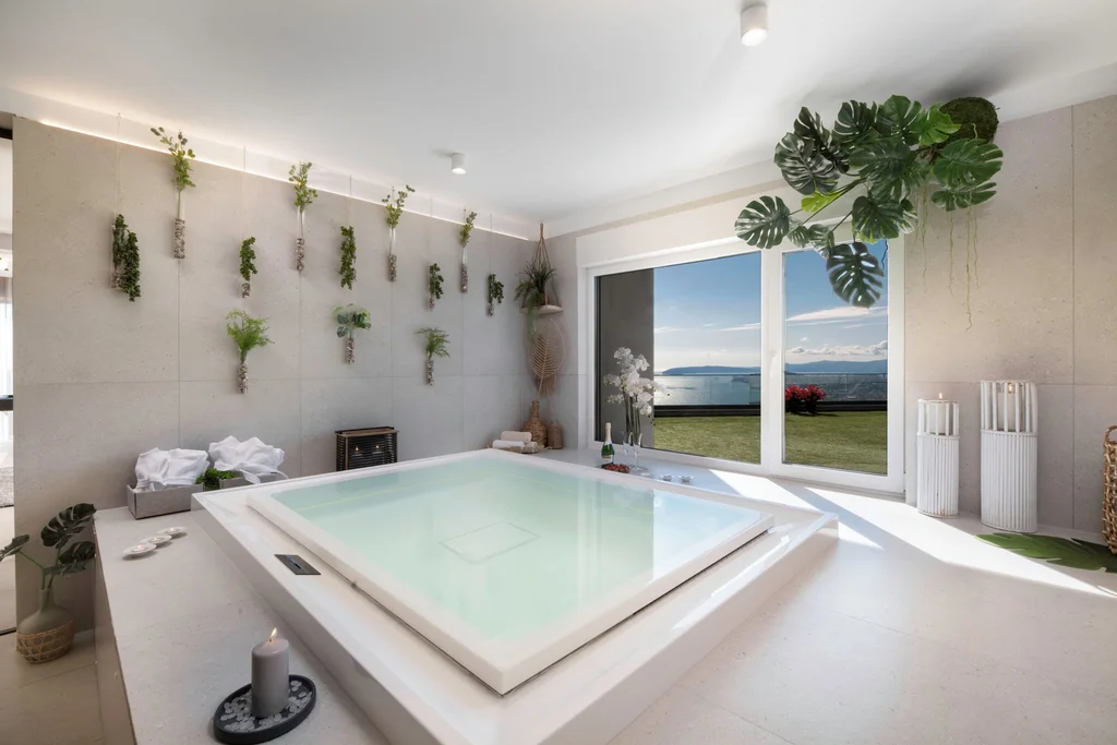 Modern Hilltop Villa with Pool in Podstrana