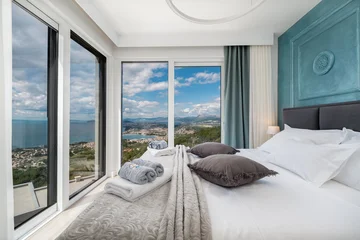 Modern Hilltop Villa with Pool in Podstrana