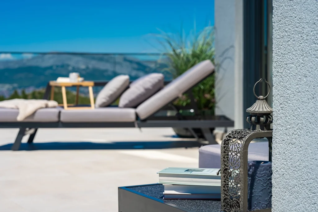 Modern Hilltop Villa with Pool in Podstrana