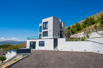 Modern Hilltop Villa with Pool in Podstrana