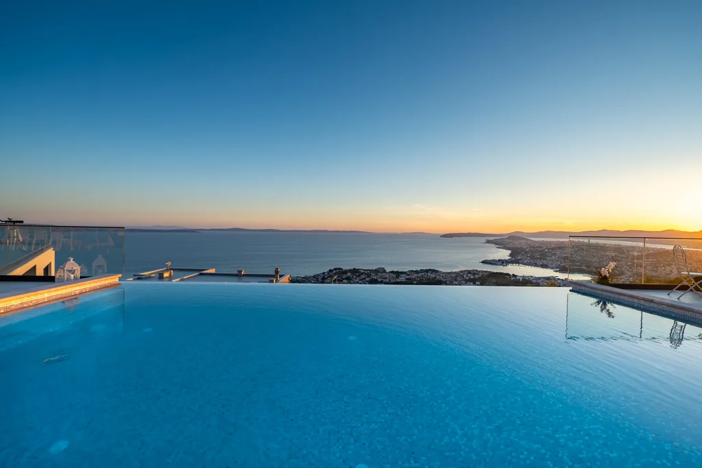 Modern Hilltop Villa with Pool in Podstrana