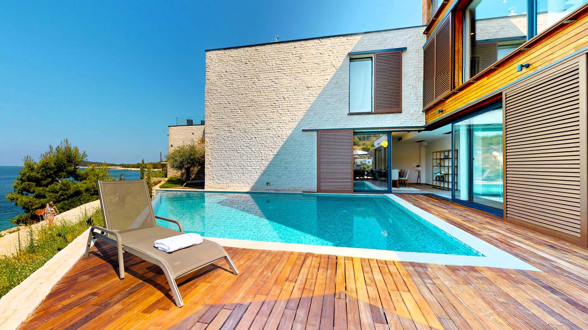 Villa Flora Mare II with Pool