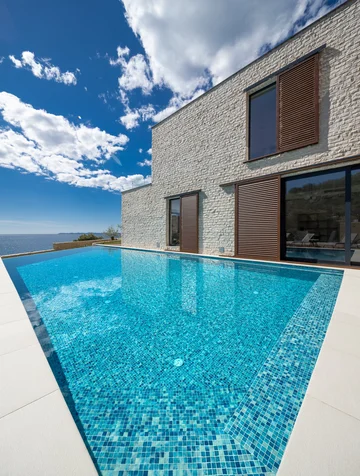 Seaside Retreat Villa with Infinity Pool in Primošten