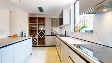 Beachfront Villa with Infinity Pool in Primošten