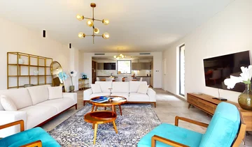 Beachfront Villa with Infinity Pool in Primošten