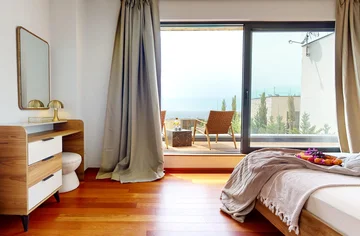 Beachfront Villa with Infinity Pool in Primošten