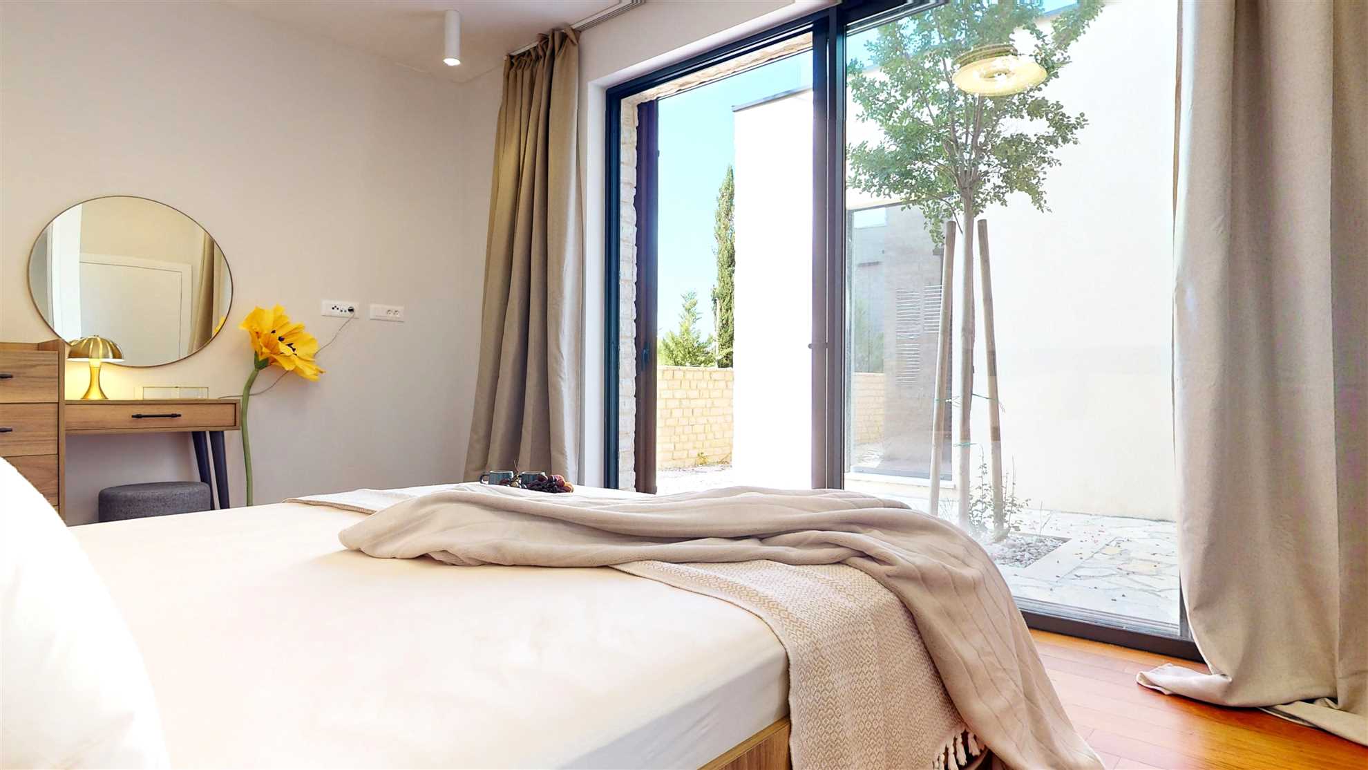 Villa Flora Mare VI s bazenom