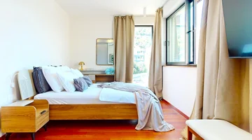 Contemporary Seafront Villa with Two Pools Primošten