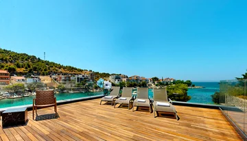 Contemporary Seafront Villa with Two Pools Primošten